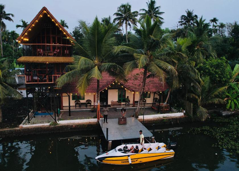 Kerala Alleppey Hotel Exterior