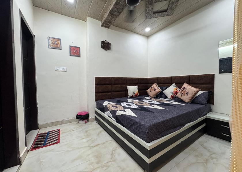Uttar Pradesh Mathura Standard Room