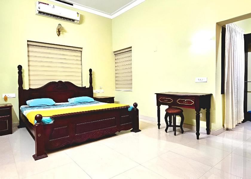 Kerala Guruvayur Queen Room with Balcony