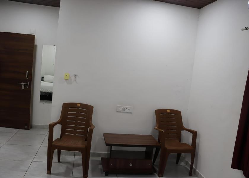 Gujarat Rajpipla Standard Room
