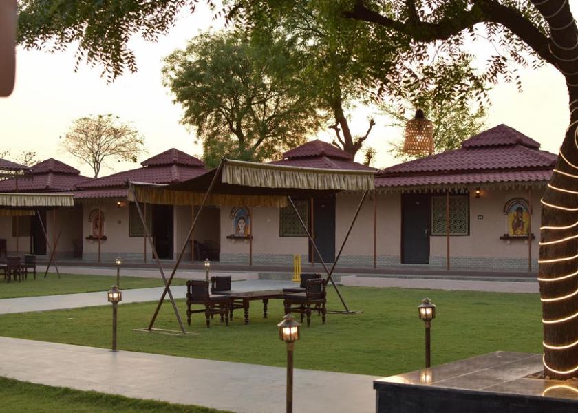 Madhya Pradesh Orchha Hotel Exterior