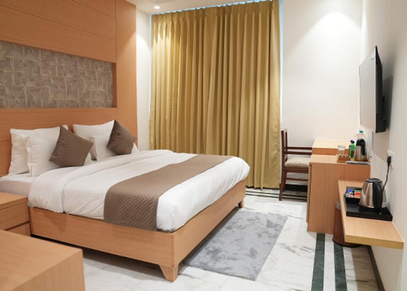 Uttar Pradesh Vrindavan Deluxe Room 