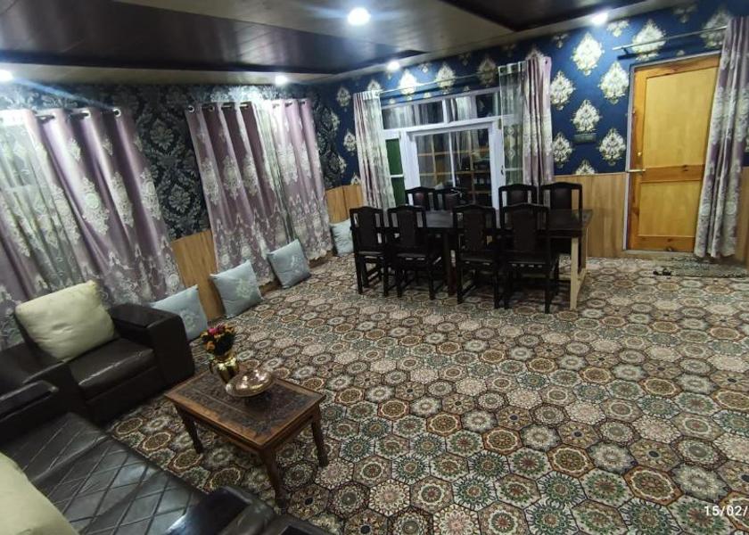 Jammu and Kashmir Srinagar Public Areas