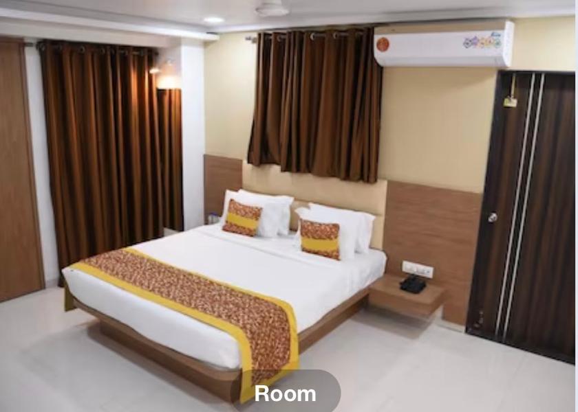 Maharashtra Pandharpur Deluxe AC Room
