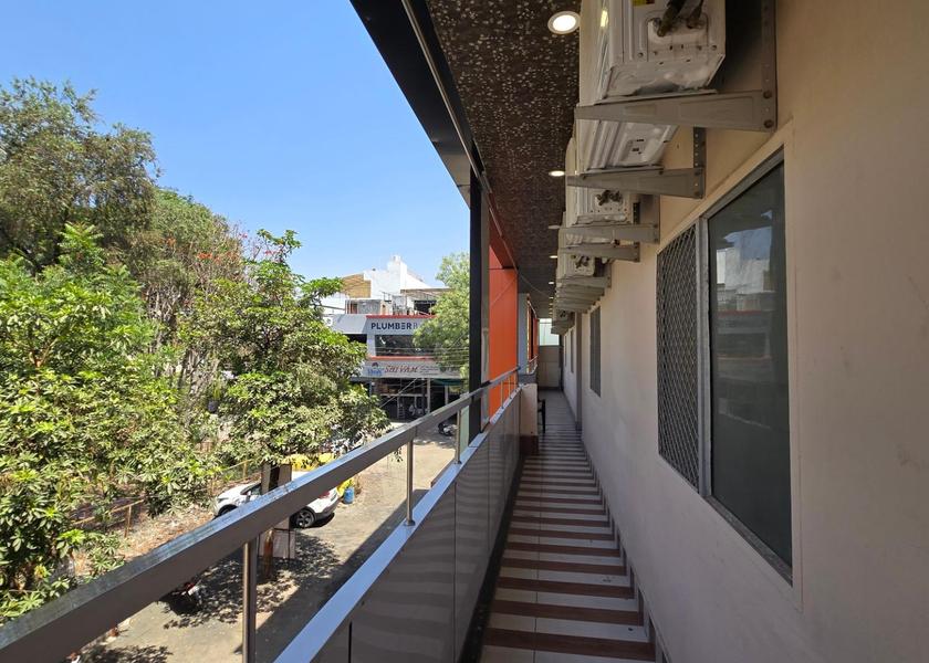 Madhya Pradesh Ujjain Balcony/terrace