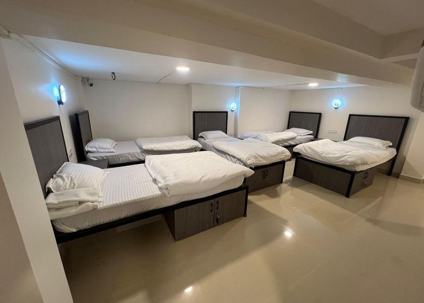 Uttar Pradesh Varanasi Family Studio