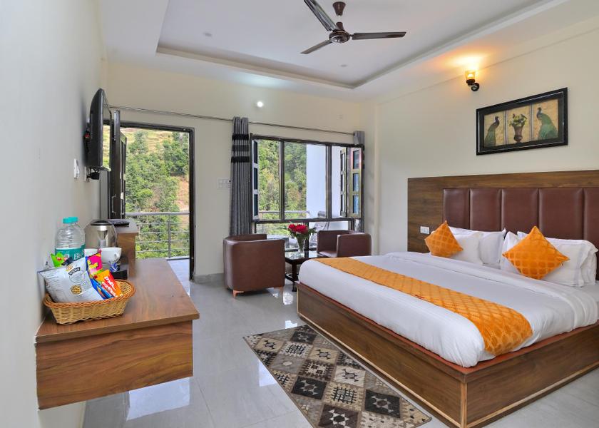 Uttarakhand Dhanaulti Super Deluxe Double Room with Balcony