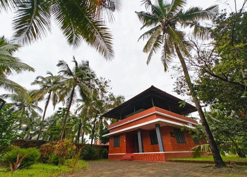 Kerala Nileshwar Hotel Exterior