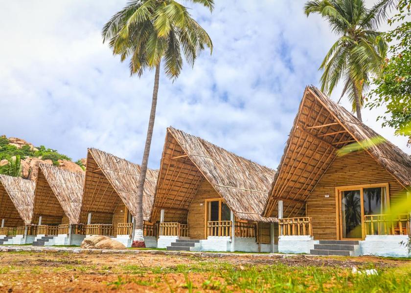 Karnataka Hampi Hotel Exterior