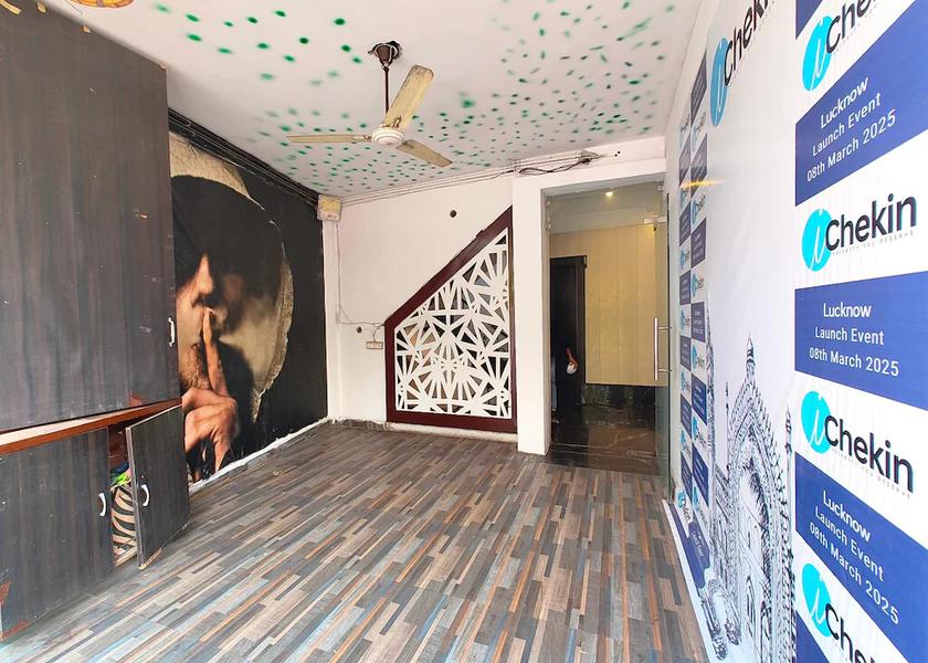 Uttar Pradesh Lucknow Public Areas