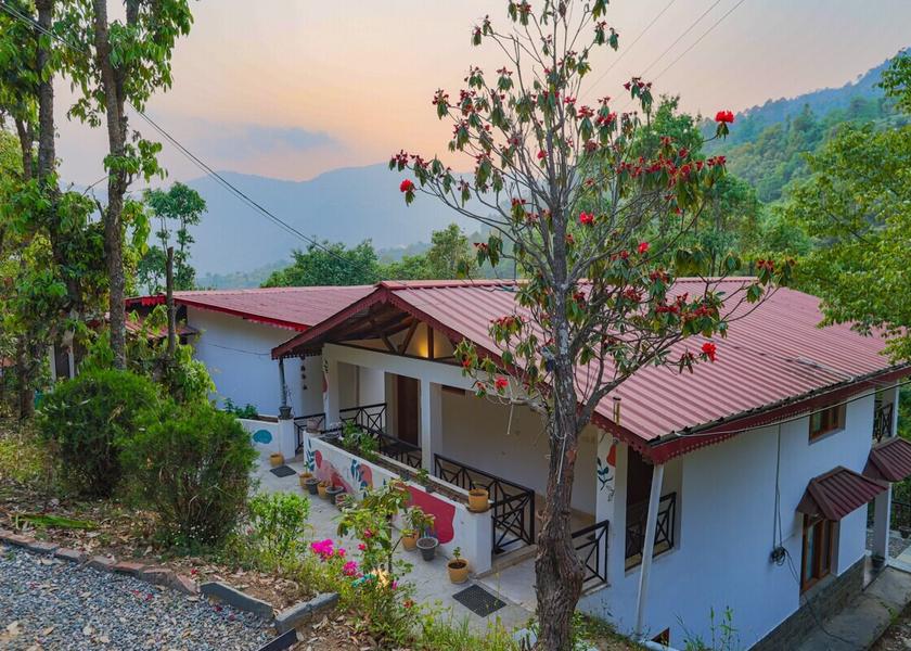 Uttarakhand Mukteshwar Hotel Exterior