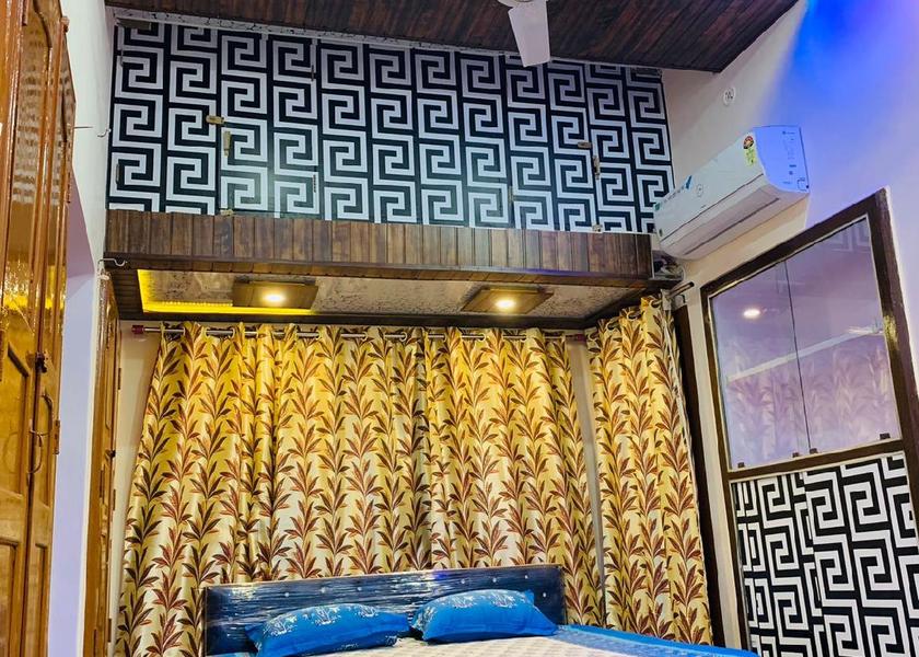 Uttar Pradesh Varanasi Bedroom