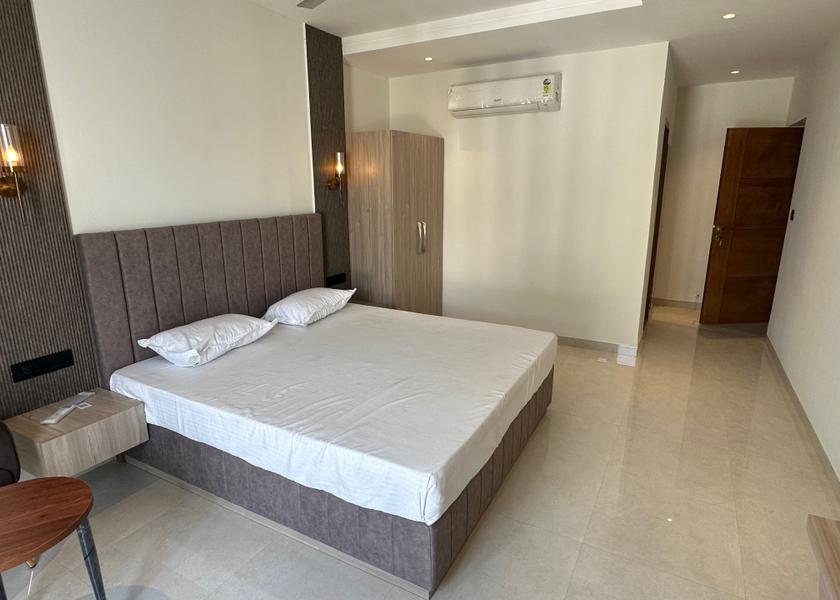 Uttar Pradesh Varanasi Deluxe A/c Rooms