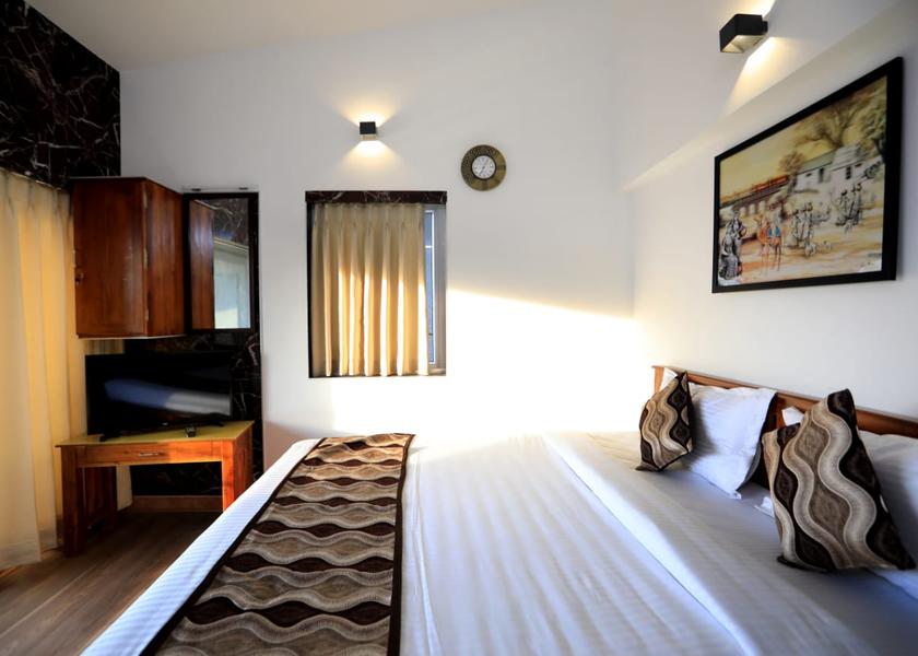 Tamil Nadu Kodaikanal Ground Floor Room With Balcony