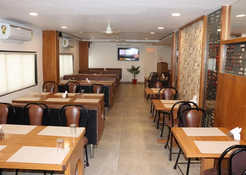 Maharashtra Aurangabad Food & Dining