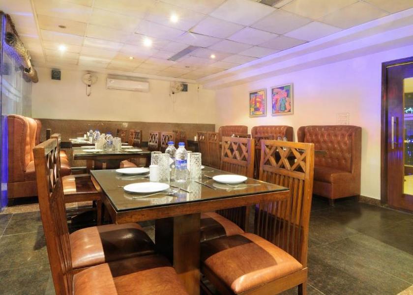 Delhi Delhi Food & Dining