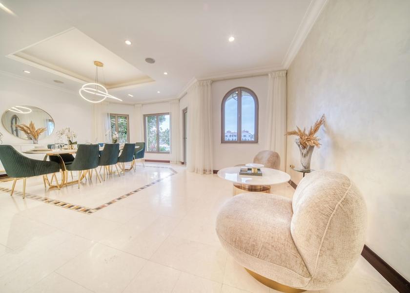 Dubai Dubai In-Room Dining