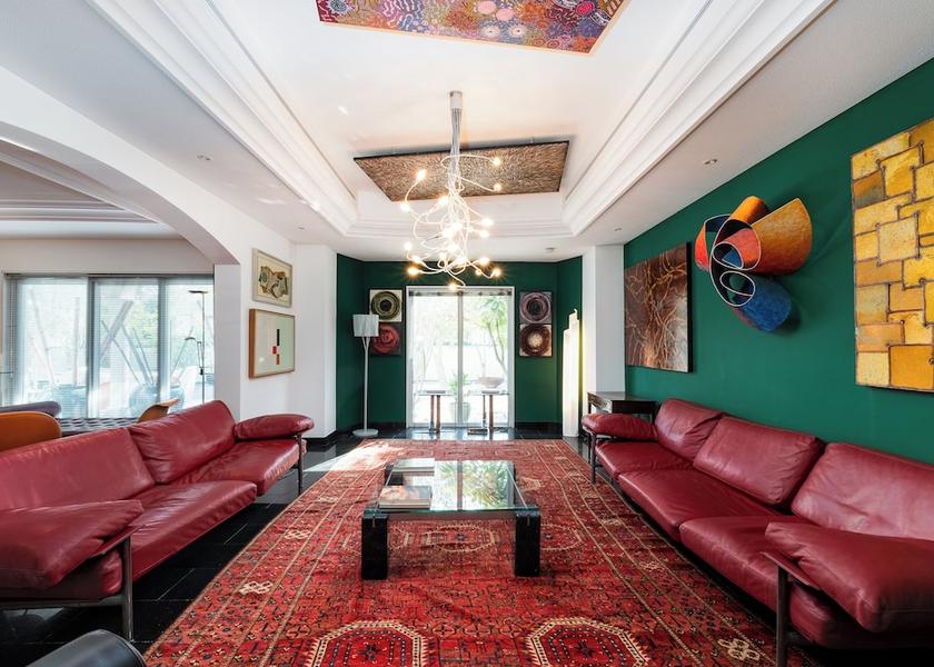 Dubai Dubai Living Area