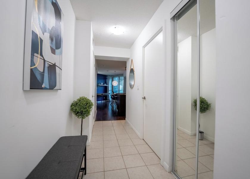 Ontario Toronto Room