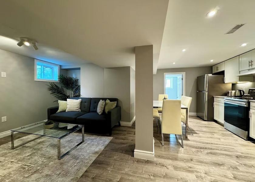 Ontario Toronto Living Area