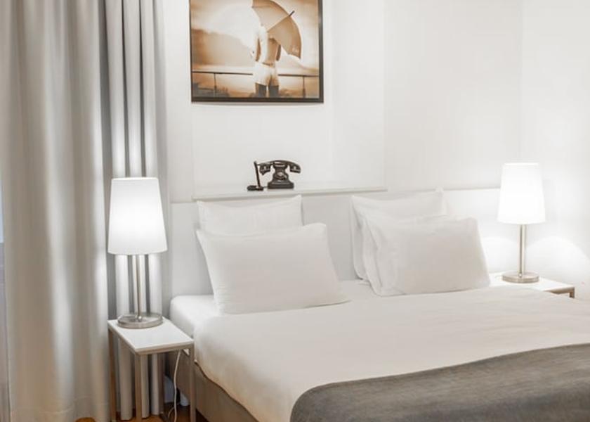 Canton of Vaud Montreux Room