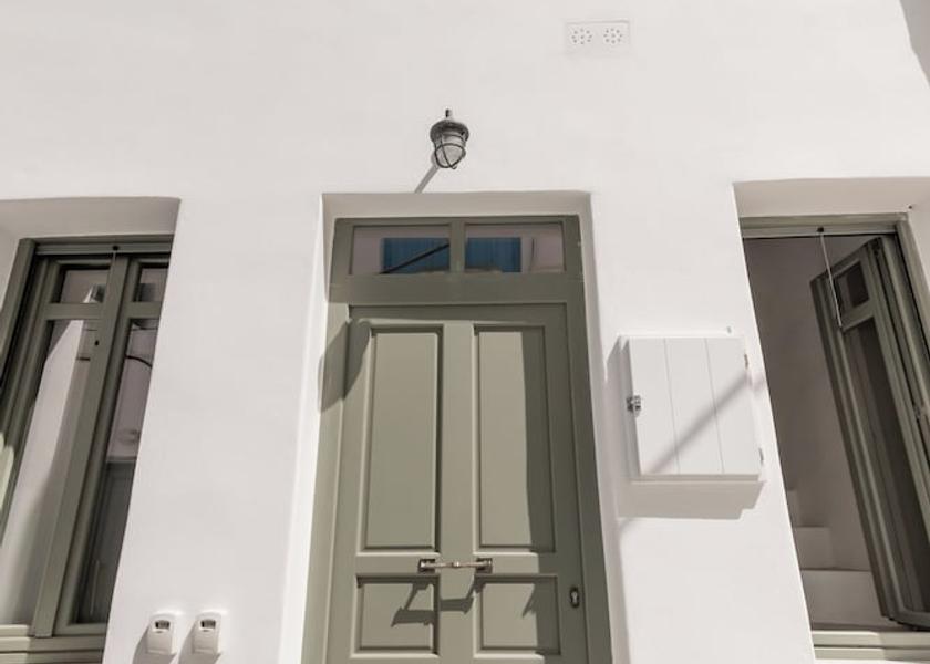  Mykonos Facade