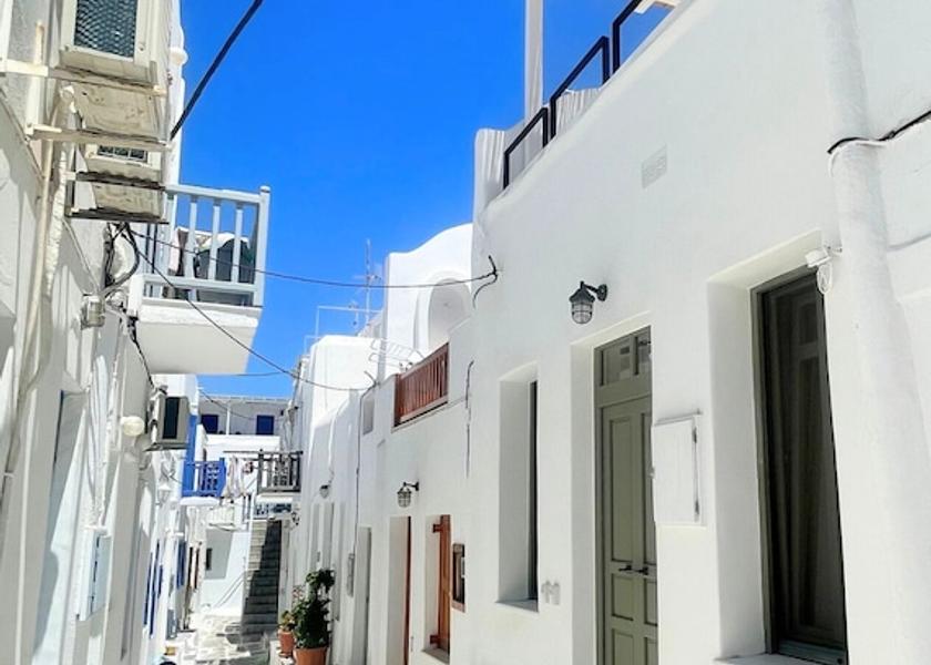  Mykonos Primary image