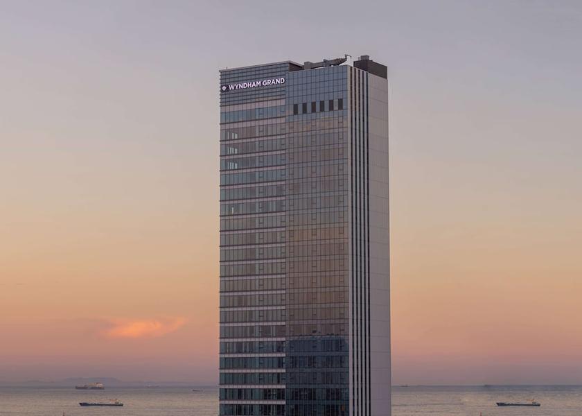  Busan Exterior