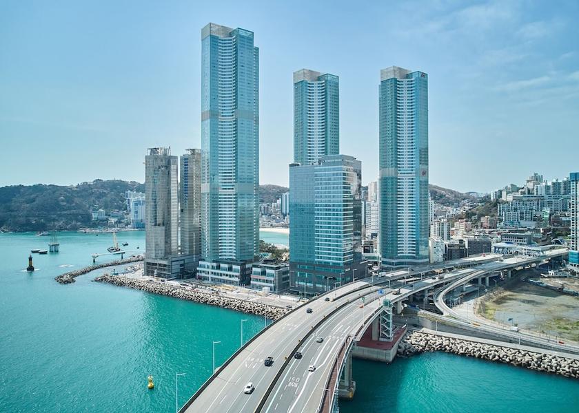  Busan Exterior