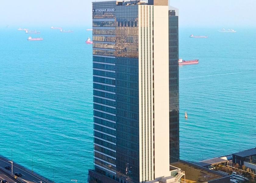  Busan Exterior