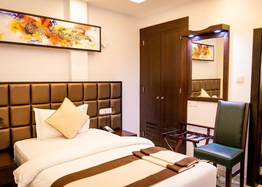 Western Province Mount Lavinia Room