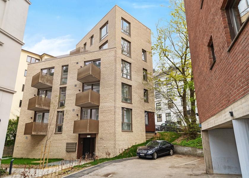  Oslo Exterior Detail