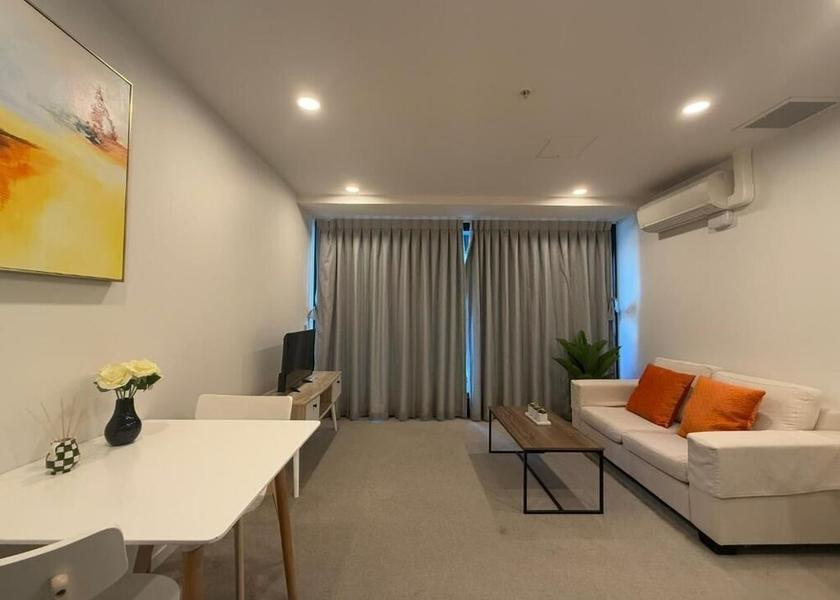 Auckland Region Auckland In-Room Dining