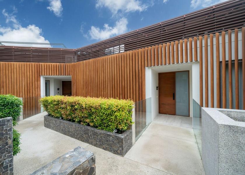 Phuket Patong Entrance