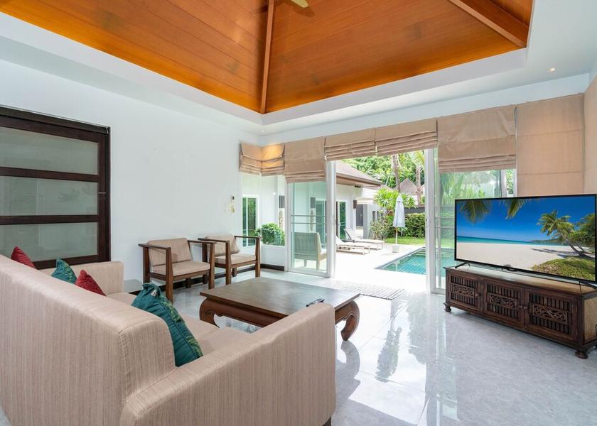 Phuket Rawai Interior Entrance