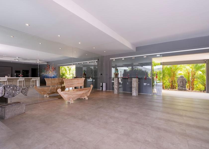 Phuket Rawai Interior Entrance