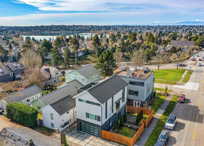 Washington Seattle Exterior Detail