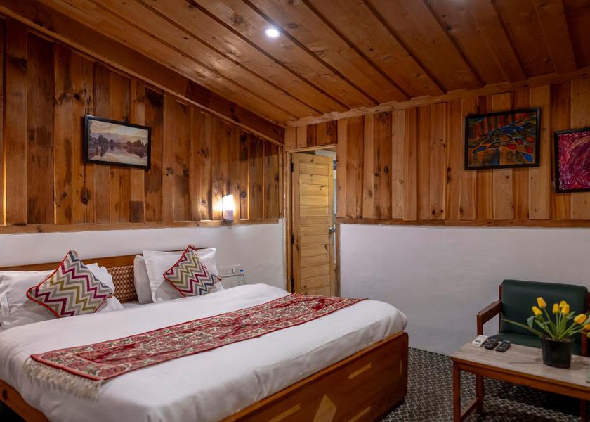 Jammu and Kashmir Pahalgam 1025
