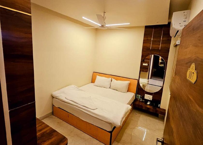 Rajasthan Pushkar Double Bed AC Room