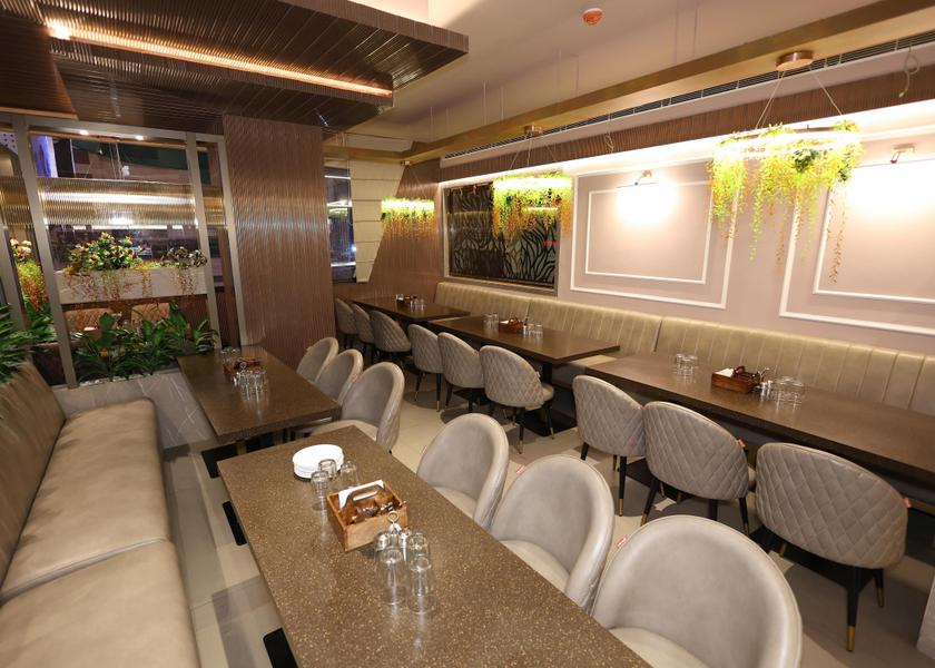 Uttar Pradesh Kanpur Food & Dining
