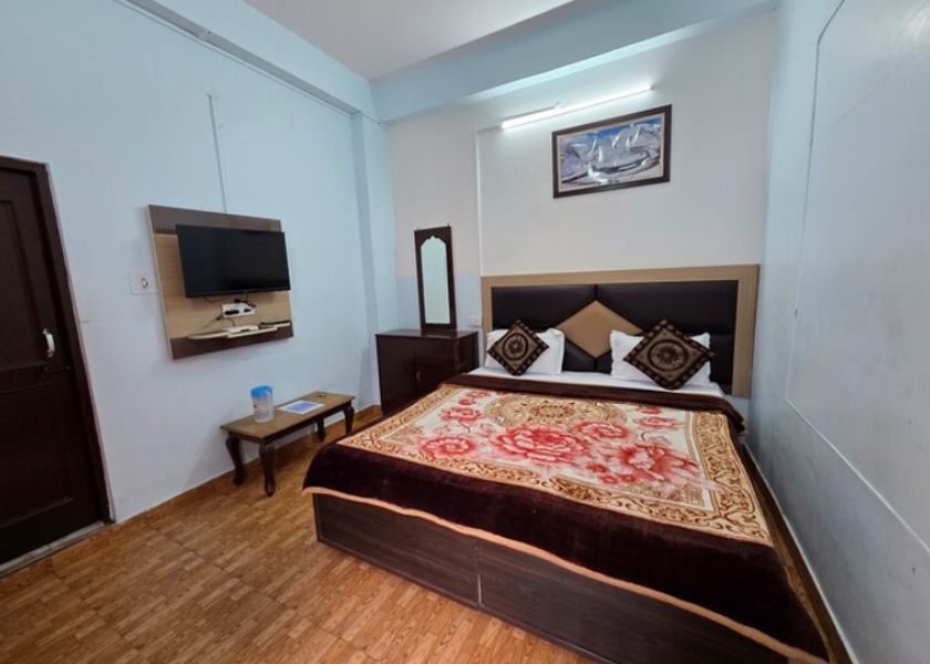 Himachal Pradesh Dharamshala Deluxe Room