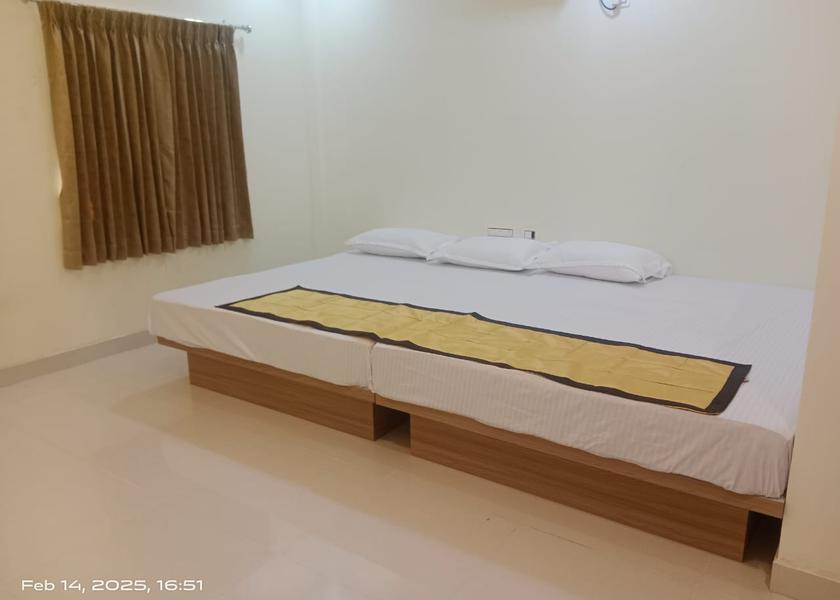 Tamil Nadu Tiruvannamalai Room