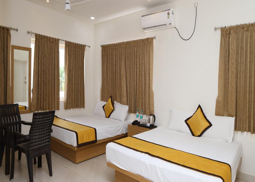 Tamil Nadu Tiruvannamalai Family Luxury Room