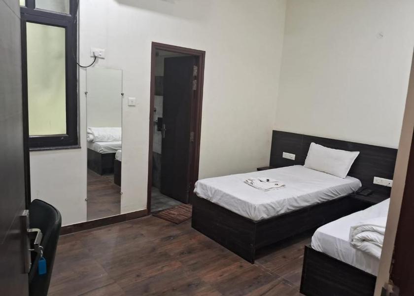 Uttar Pradesh Kanpur Deluxe Elite