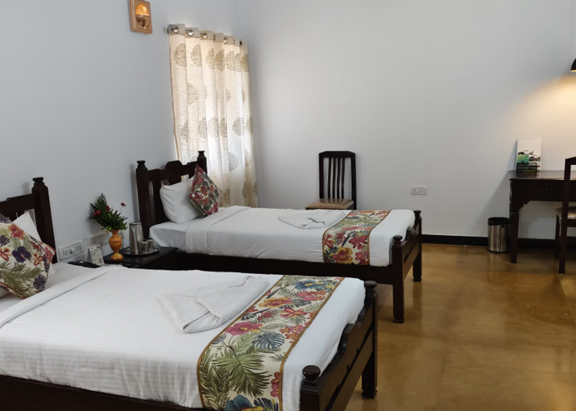 Maharashtra Sawantwadi Deluxe AC Room