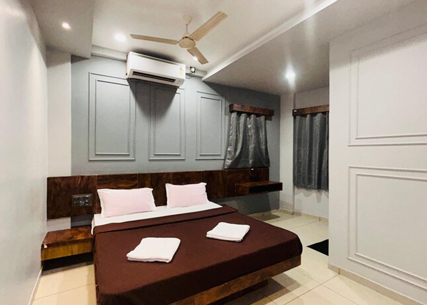 Maharashtra Kolhapur Deluxe Non Ac