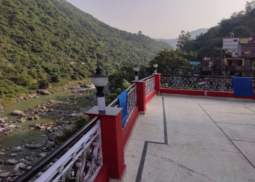 Himachal Pradesh Mandi 1025