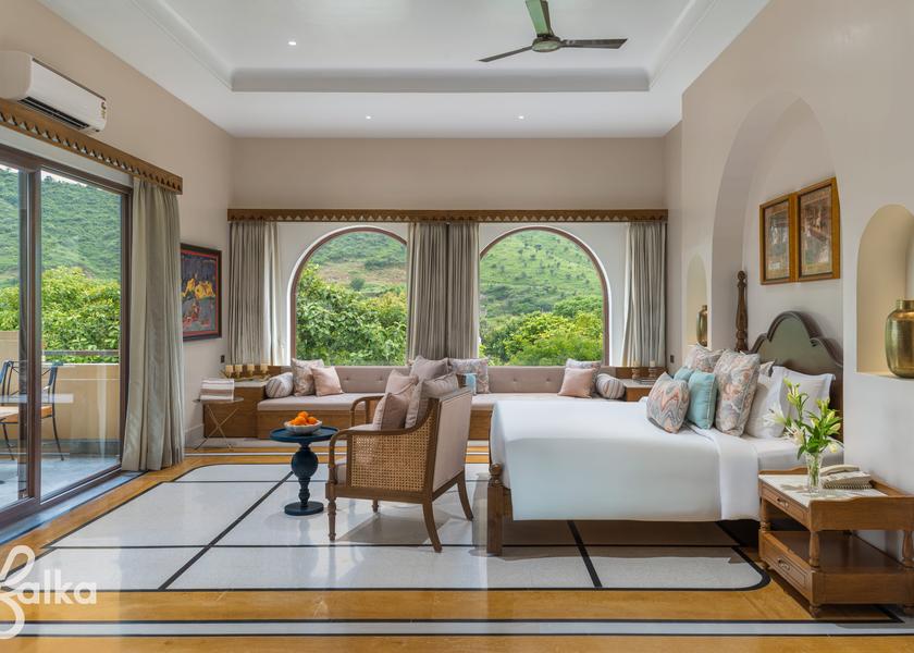 Rajasthan Udaipur Executive Suite Room with Jacuzzi