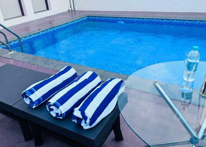 Maharashtra Pune Pool