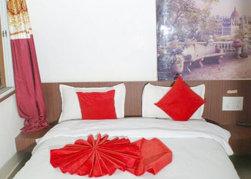 Gujarat Saputara 6 BED ROOM AC